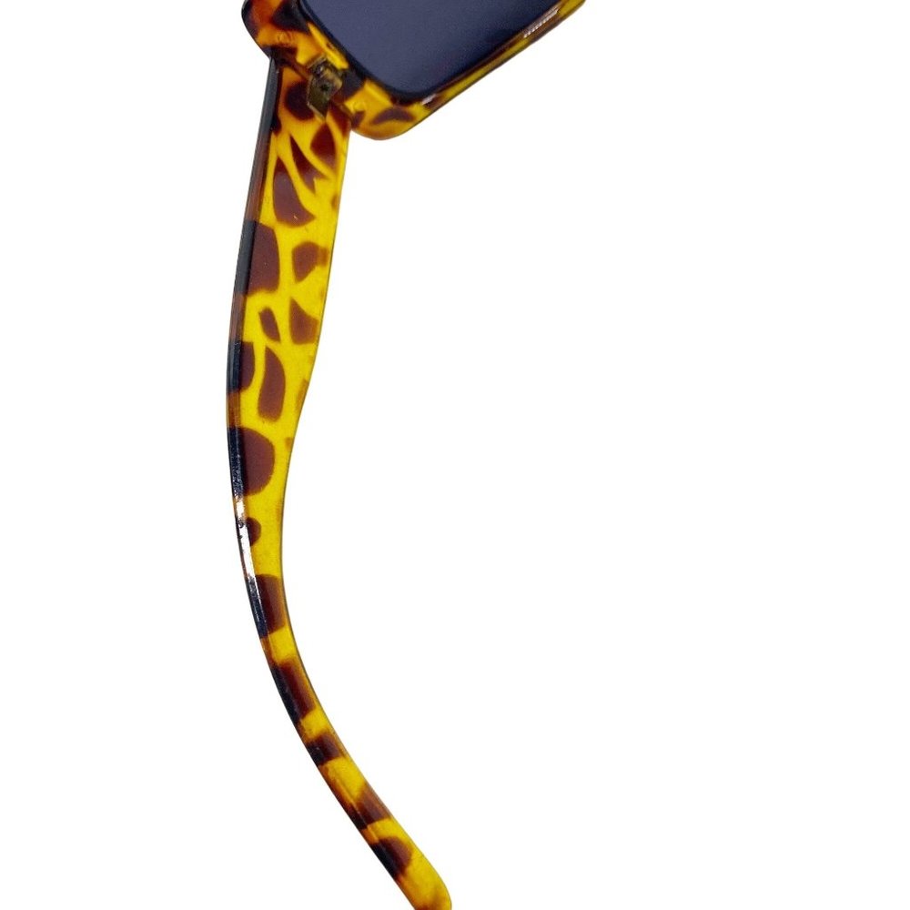 Retro Rectangle Tortoise Sunglasses - Picture 10 of 13